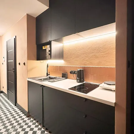 Elegant In The Center Apartment