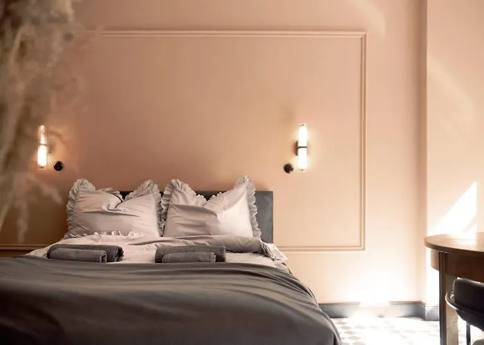 Elegant In The Center Wrocław